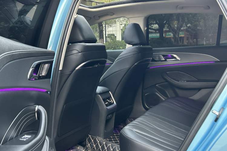 Used Hongqi H5 2023 2.0T Automatic Smart Connect Flagship Edition