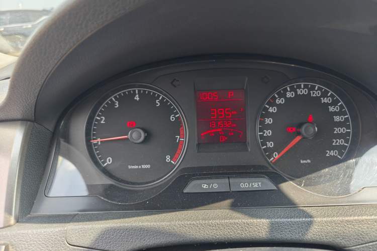 Used Volkswagen Santana 2013 1.6L Automatic Comfort Edition Odometer Close Up