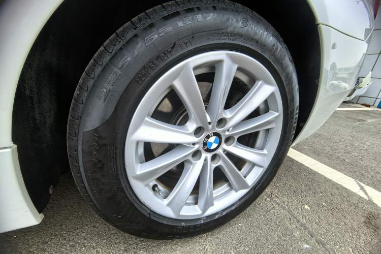 Used BMW 5 Series 2014 520Li Elegant Model