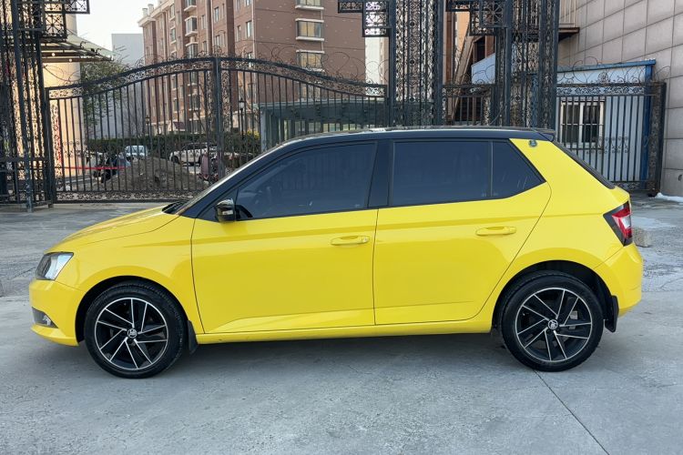 Used Skoda Fabia 2015 1.6L Automatic Sport Edition
