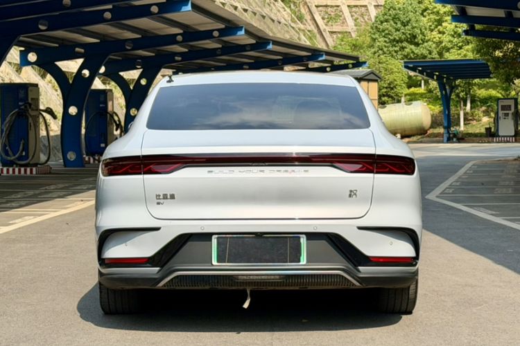 Used BYD Han 2024 EV Glory Edition 506KM Front-Wheel-Drive Premium Model Exterior 5