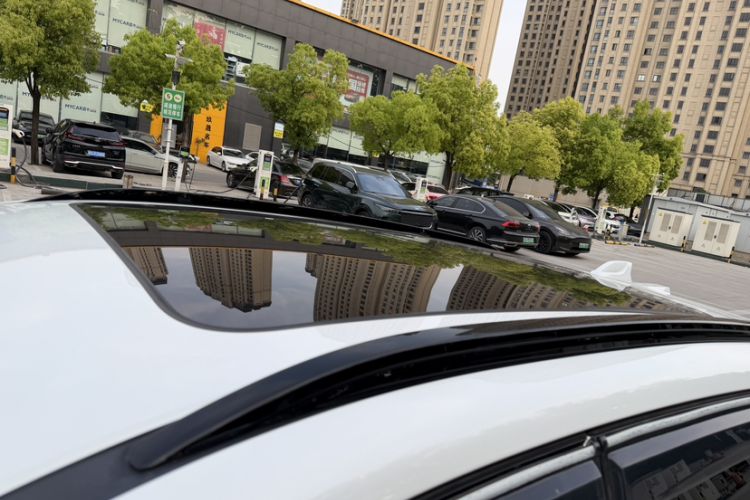 Used Wey VV7 2017 2.0T Ultra-Luxury Version Roof