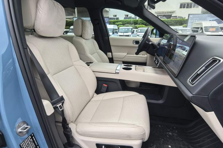 Used Li Auto L9 2022 Max model