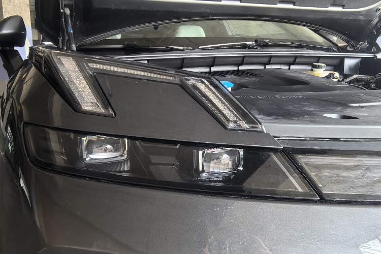 Used Lynk & Co 08 EM-P 2023 245km Ultra-Long Range Halo Exterior 7