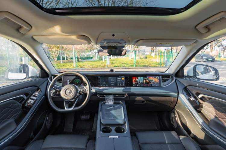 Used VOYAH FREE 2024 Ultra-Long Range Intelligent Driving Version