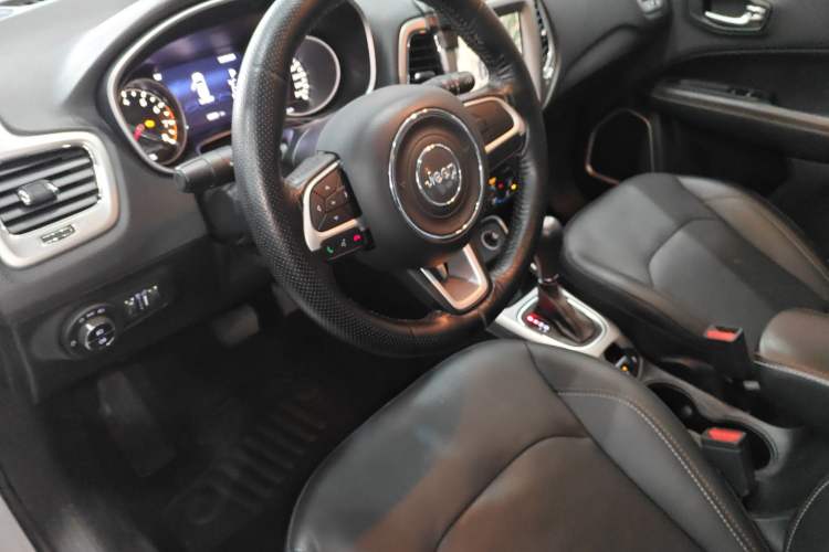 Used Jeep Compass 2017 200T Automatic Family Edition