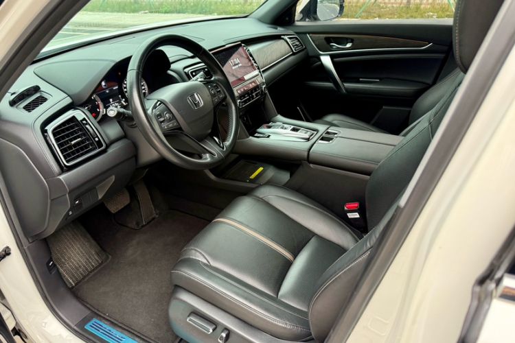 Used Honda UR-V 2020 370TURBO Two-Wheel Drive Luxury Edition Interior 5