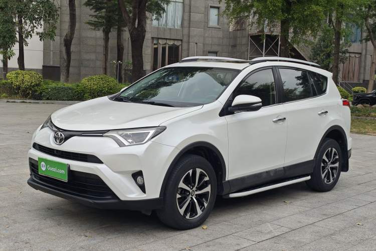 Used Toyota RAV4 2016 2.0L CVT Two-Wheel Drive Fashion Edition China V Standard