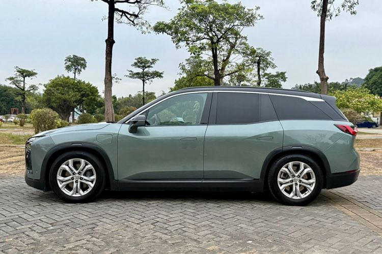 Used Nio ES8 2020 450 km Signature Edition 7-Seater Version
