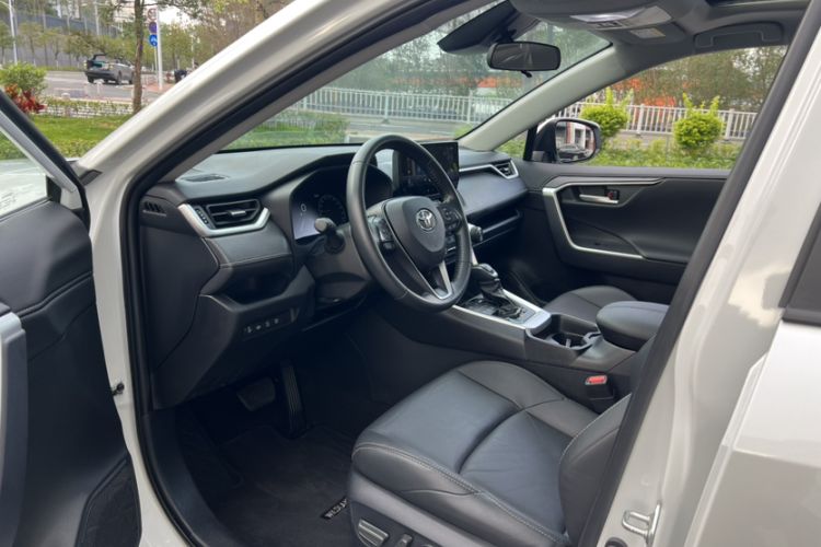 Used Toyota Wildlander 2023 2.0L CVT Four-Wheel Drive Luxury PLUS Edition