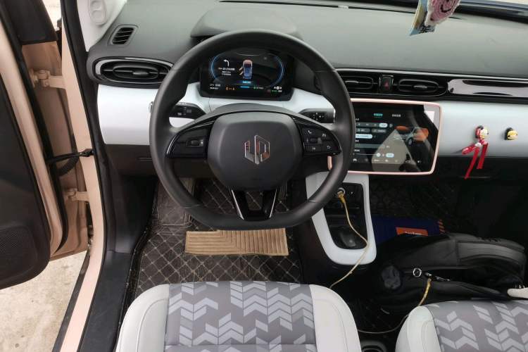 Used Leapmotor T03 2022 YAOJIN Edition Interior 3