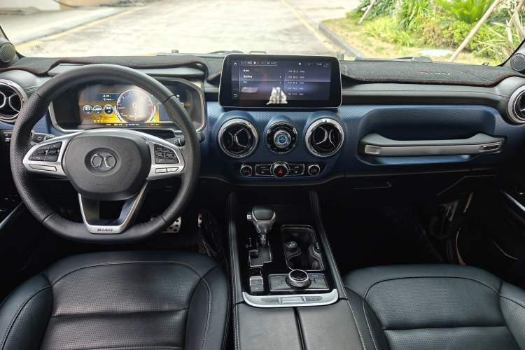 Used BAIC Off-Road BJ40 2019 2.3T Automatic Four-Wheel Drive Ring the Tower Champion Edition China VI