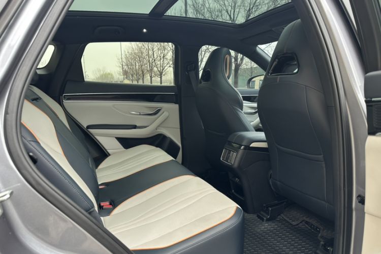 Used BYD Song PLUS New Energy 2024 HONOR Edition DM-i 110km Flagship PLUS
