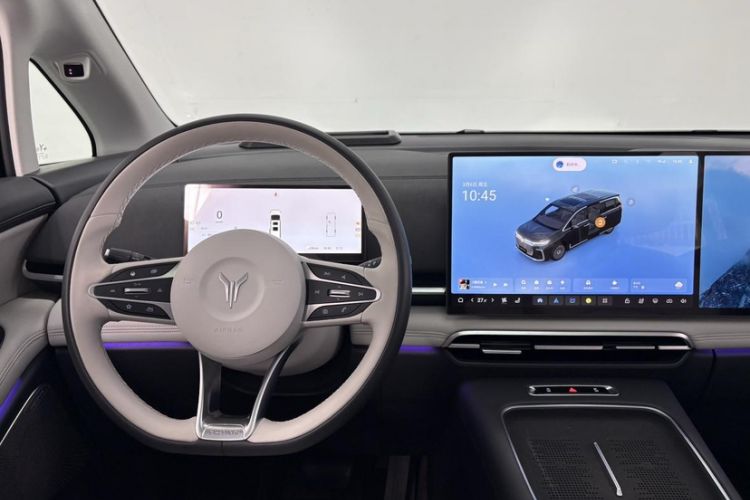 Used VOYAH Dream 2025 PHEV Four-Wheel Drive Prestige Kunpeng Edition