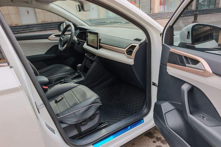 Used Volkswagen Tharu 2024 300TSI Two-Wheel-Drive Full Moon Edition
