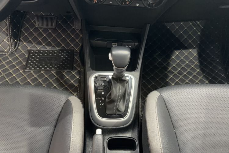 Used Kia kx1 Stonic 2021 1.4L Automatic Fun Edition
