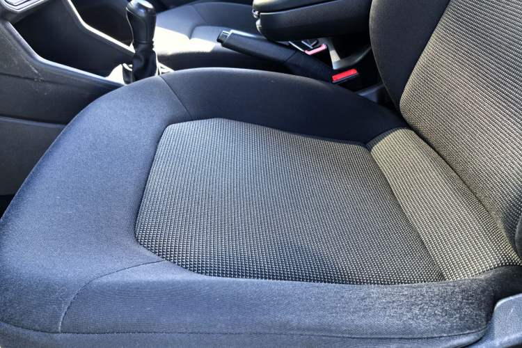 Used Volkswagen Jetta 2019 Dream Edition 1.5L Manual Fashion Version Interior 6