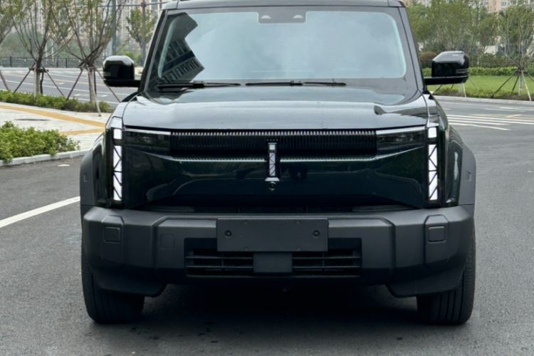 Used iCAR 03 2024 472km Four-Wheel Drive Long-Range Intelligent Advanced Version
