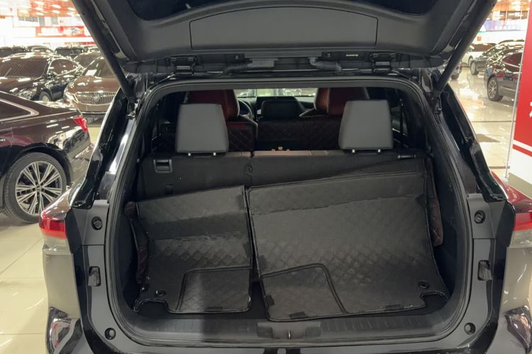 Used Toyota Crown Kluger 2023 2.5L HEV Four-Wheel Drive Flagship Edition Trunk