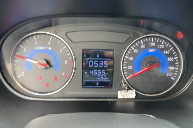 Used Dongfeng Fengon 380 2022 1.5L Standard Edition 7-Seater Passenger Vehicle
