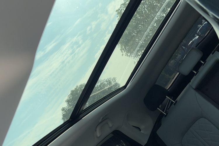 Used CHANGAN UNI-K iDD 2022 Blue Whale iDD 130km 1.5T Prestige Model Headliner