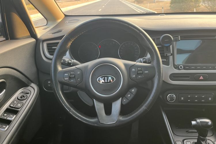 Used Kia Carens 2013 2.0L 7-Seater Automatic Standard Version China V Standard