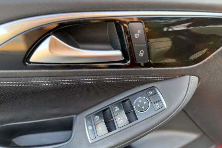 Used Infiniti QX30 2017 1.6T Two-Wheel-Drive Sport Edition