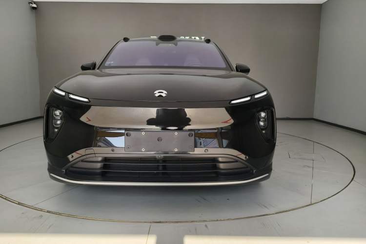 Used Nio EC6 2024 75 kWh Exterior 4