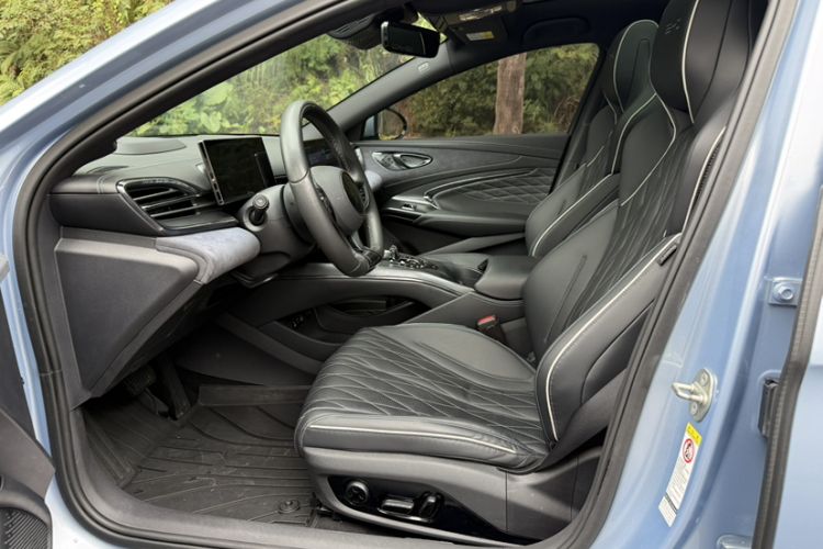 Used BYD Seal 2022 700 km Long-Range Rear-Wheel-Drive Version
