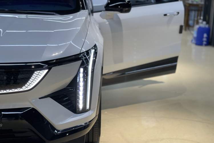 Used Cadillac OPTIQ 2024 Four-Wheel Drive Long-Range Version
