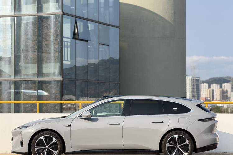 Used Nio ET5T 2025 75 kWh Touring
