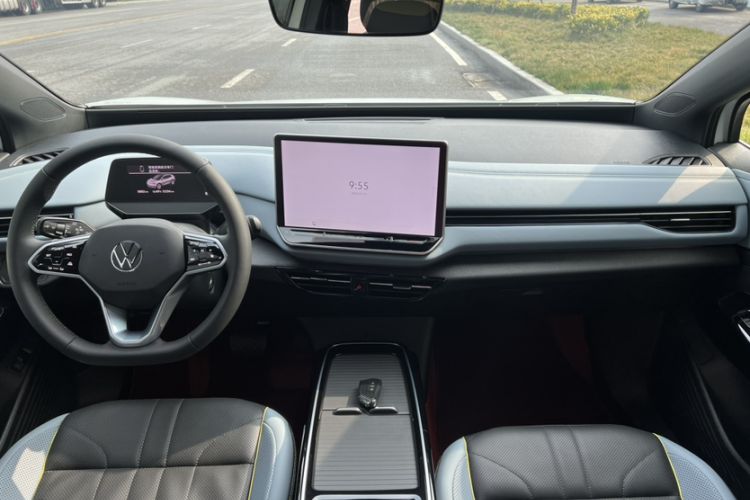 Used Volkswagen ID.4 X 2025 Smart Version Pure & Intelligent Enjoyment Edition
