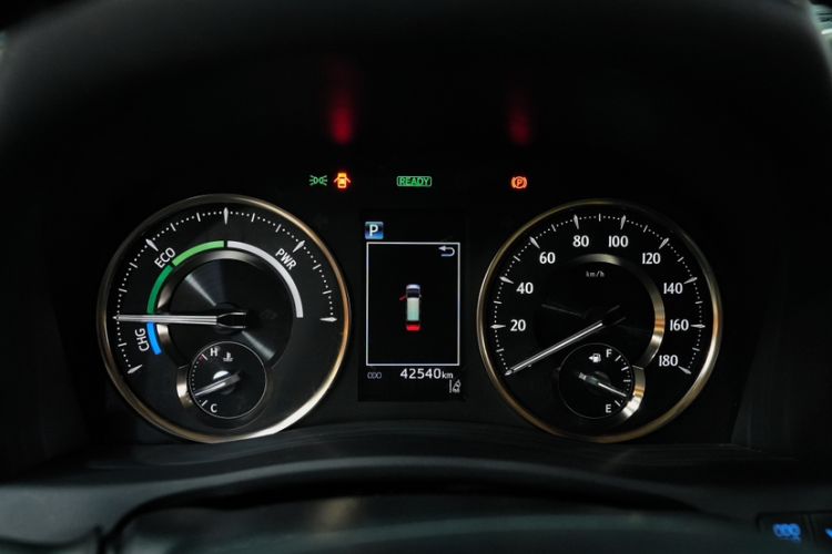 Used Toyota Alphard 2020 Dual-Engine 2.5L Luxury Edition
