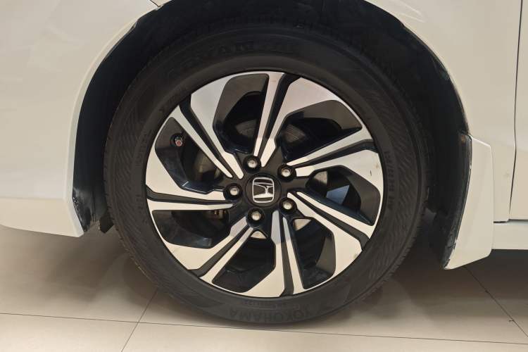 Used Honda Crider 2016 1.8L CVT Luxury Edition
