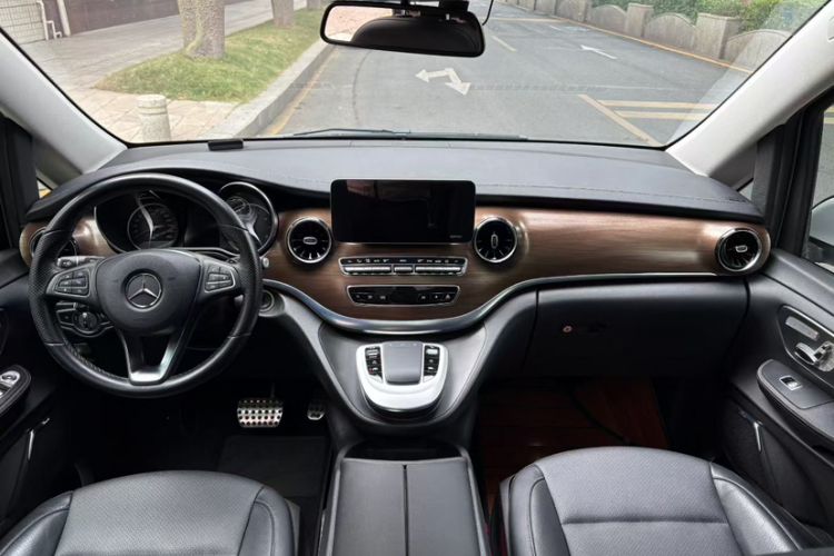 Used Mercedes-Benz V-Class 2021 V 260 Prestige Edition