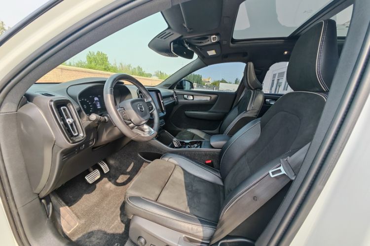 Used Volvo XC40 2021 T4 Four-Wheel Drive Smart & Sporty Edition
