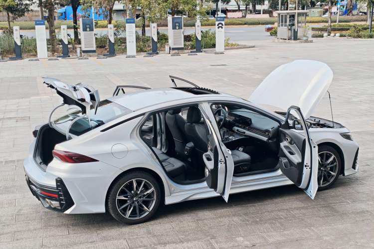 Used GAC Trumpchi EMPOW 2024 270T DCT Yingbao R-Style Edition
