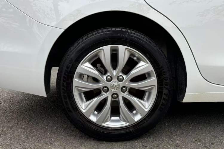 Used Buick GT 2019 15T Dual-Clutch Connected Elite Model China VI