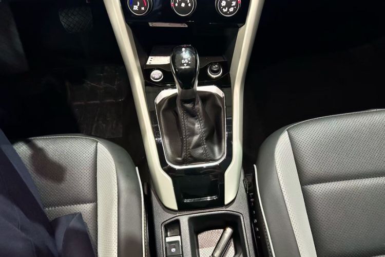 Used Volkswagen T-ROC 2025 280TSI DSG Two-Wheel Drive Time Edition
