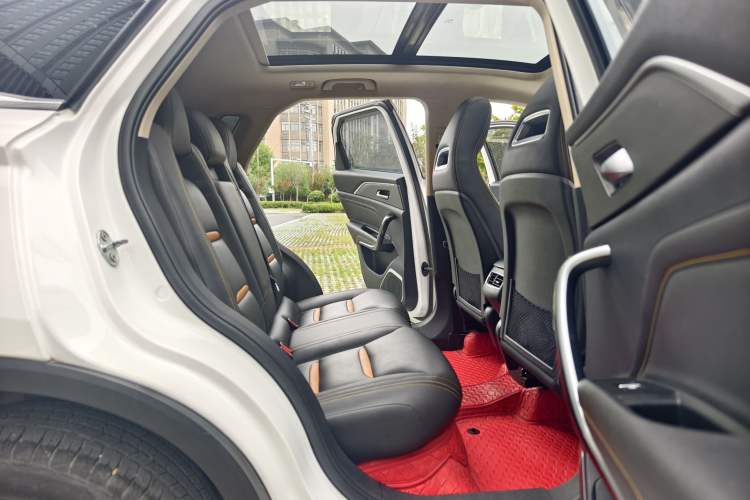 Used Bestune T77 2019 230 TID Automatic Luxury Version China VI Emission Standard
