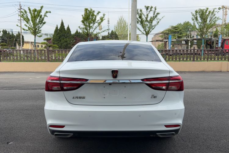 Used Roewe i6 2020 PLUS 1.6L CVT 4G Connected Glory Flagship Edition Exterior 1