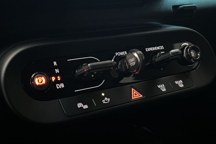 Used MINI Electric MINI COOPER 2024 456km COOPER E Classic Edition