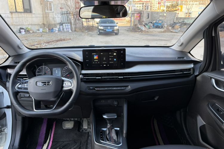 Used Geely Auto Vision X3 2021 PRO 1.5L CVT Deluxe Model
