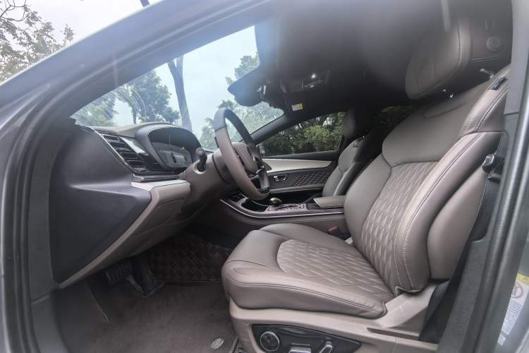 Used BYD Han 2024 EV Glory Edition 506KM Front-Wheel-Drive Premium Model