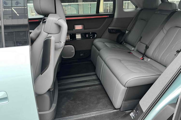 Used Zeekr MIX 2025 Long-Range Intelligent Driving Edition
