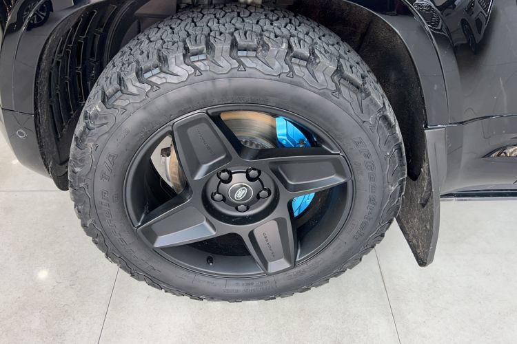 Used Land Rover Defender 2022 110 P400 X-DYNAMIC HSE Exterior 3