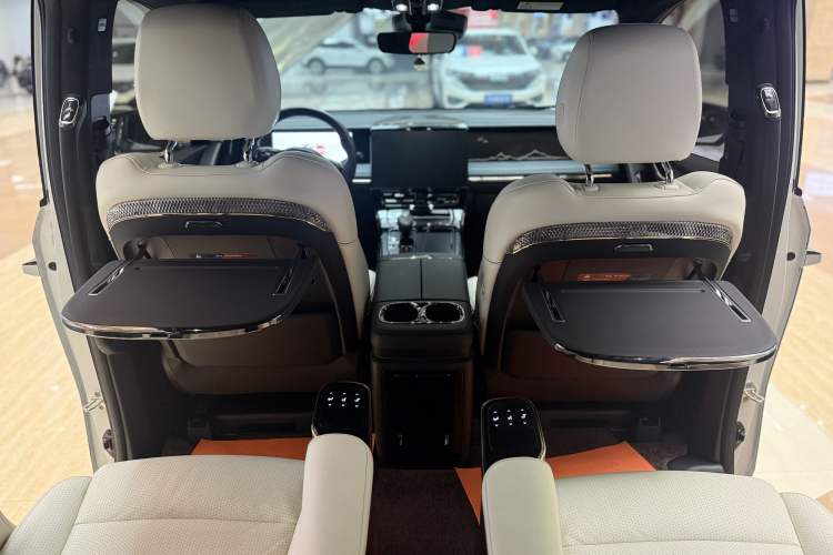 Used GAC Trumpchi M8 2023 Zongshi Series Dual-Motor Flagship Edition