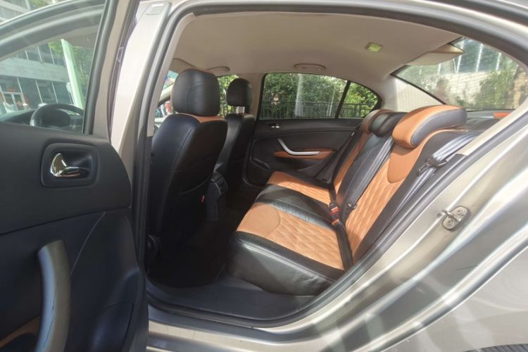 Used Peugeot 408 2013 2.0L Automatic Comfort Edition
