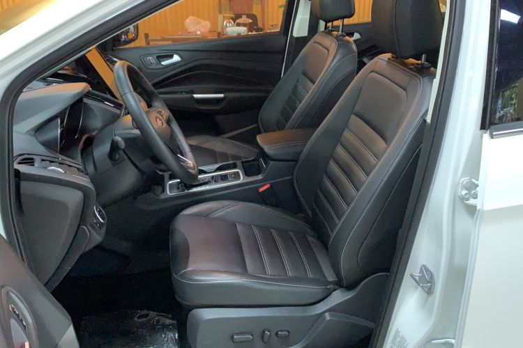 Used Ford Kuga 2019 EcoBoost 180 Two-Wheel-Drive Titanium Plus Model China VI Standard Left Front Seat