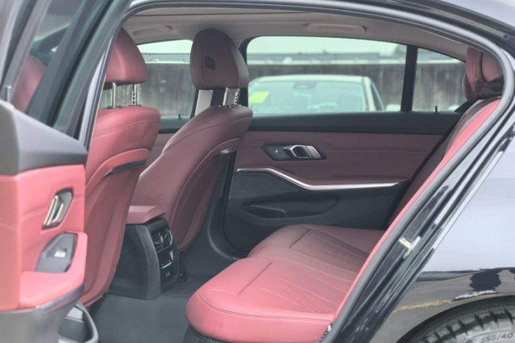 Used BMW 3 Series 2025 330Li M Sport Shadowline Package